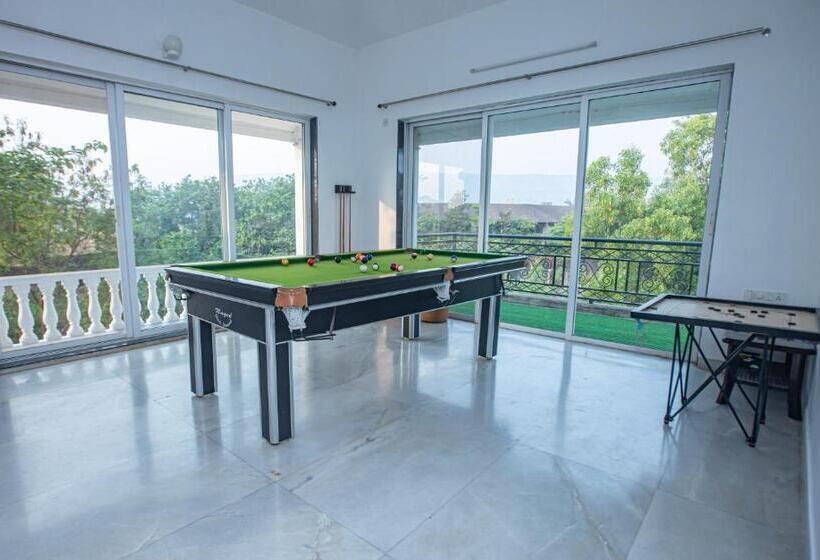 بنسيون Bendre S Holiday Home Karla