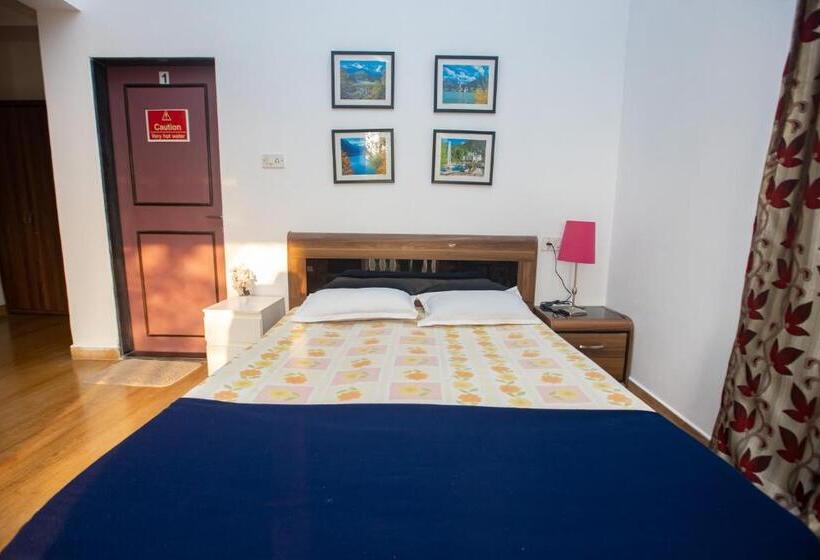 بنسيون Bendre S Holiday Home Karla