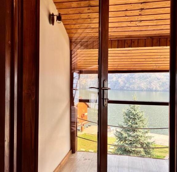 Пансион Cabana Ana