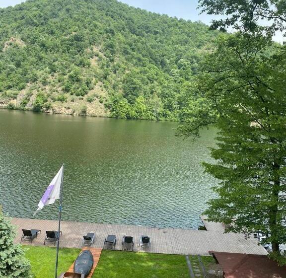 Пансион Cabana Ana