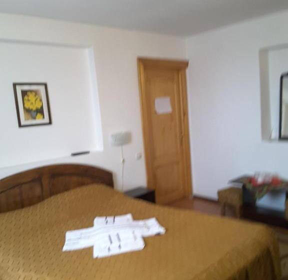 פנסיון Camere De Inchiriat Edelweiss