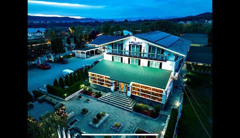 פנסיון Casa Augsburg