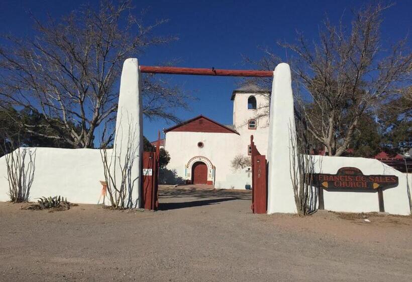 بنسيون Casita At St Francis Hatch Nm
