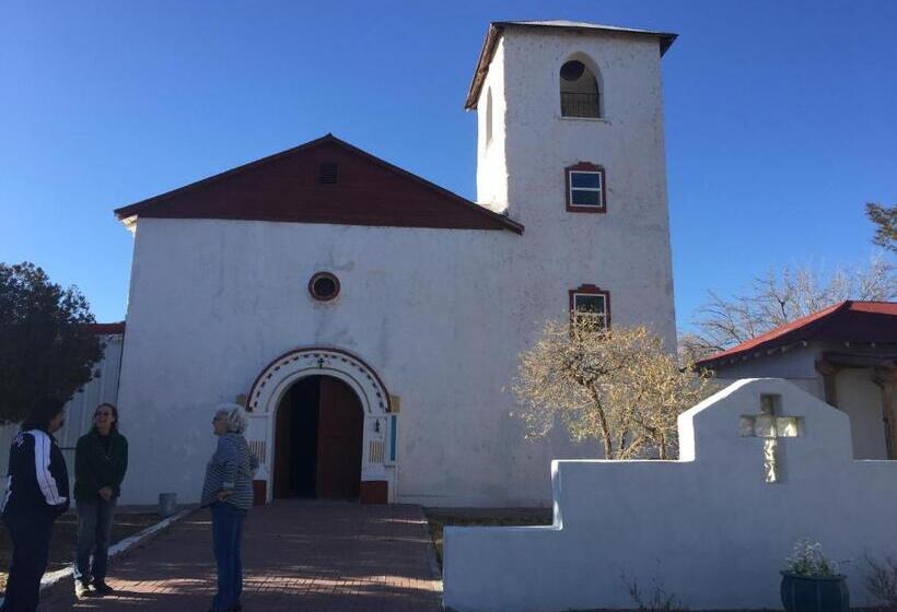 بنسيون Casita At St Francis Hatch Nm
