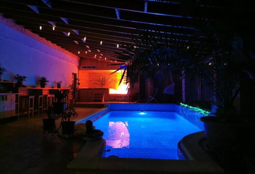 ペンション Dnt House & Spa