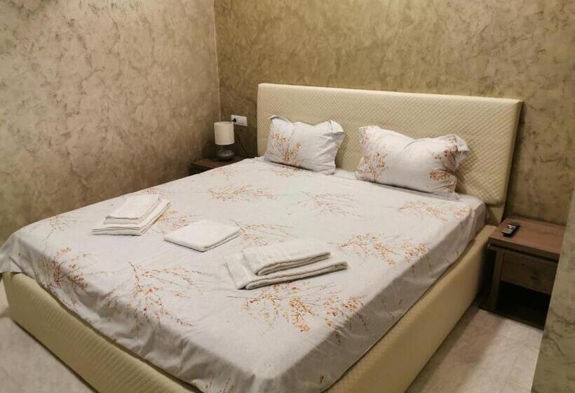 ペンション Dnt House & Spa