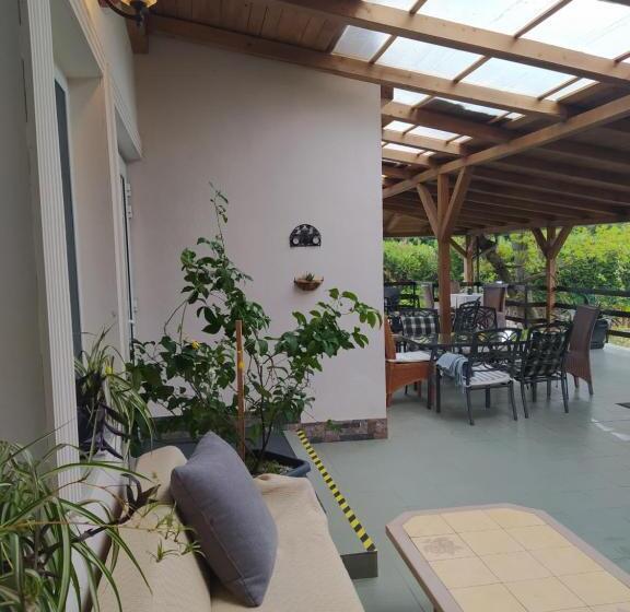 ペンション Goldschmiedt Vendégház