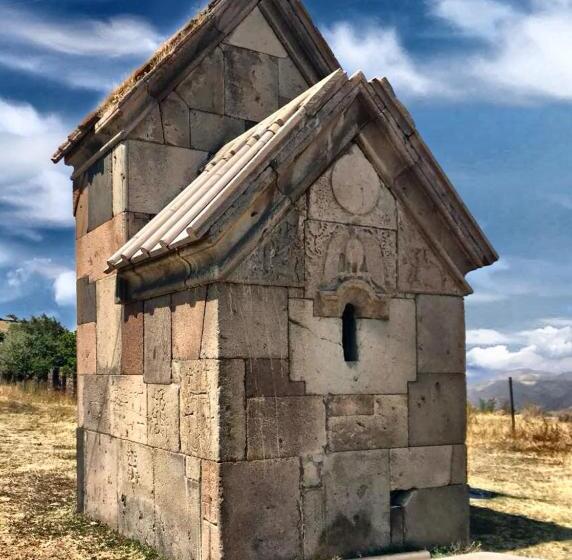 פנסיון Gomkers Guest House