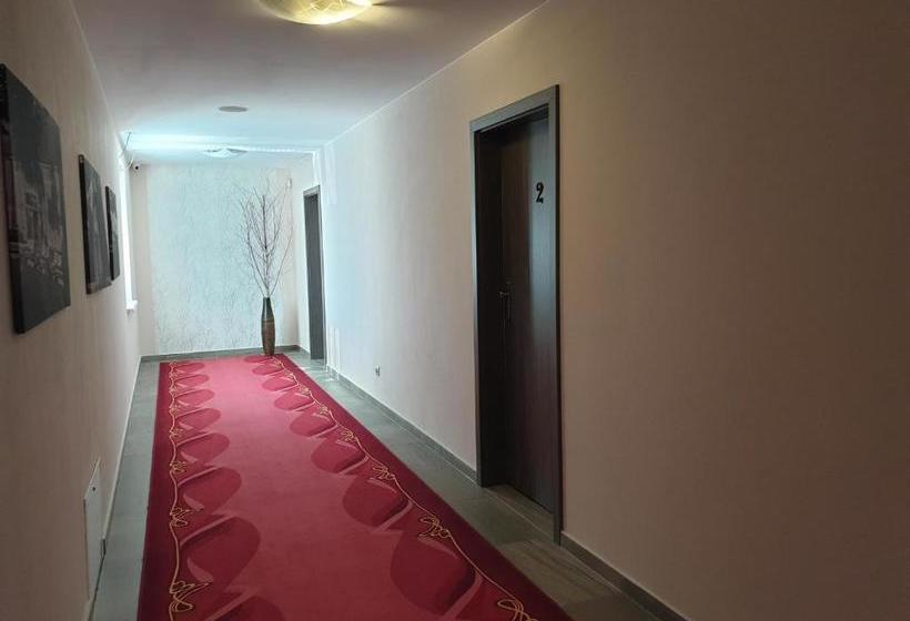 膳宿费 Kmk Penzión