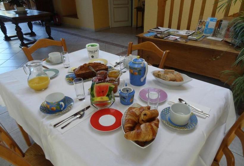 פנסיון La Ferme De Rouffignac