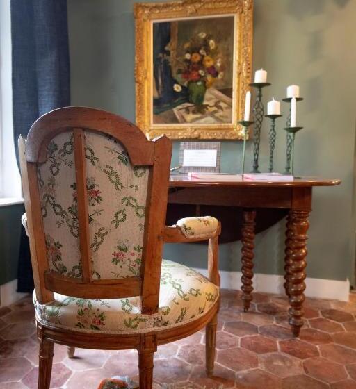 بنسيون Le Baptistère   Adults Only