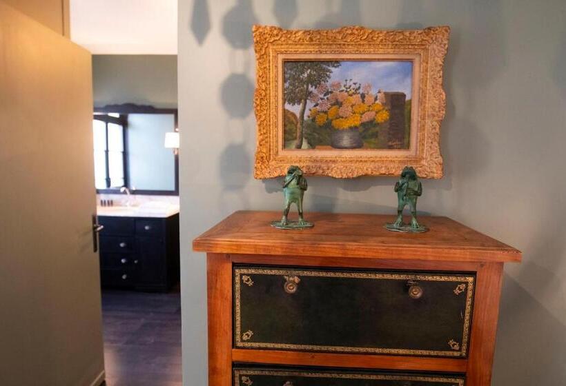 بنسيون Le Baptistère   Adults Only