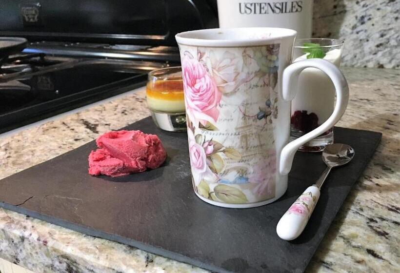 بنسيون Le Colombier De Hanches   Teritoria