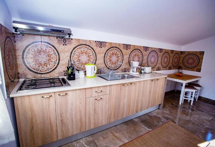 펜션 Mera Hills House