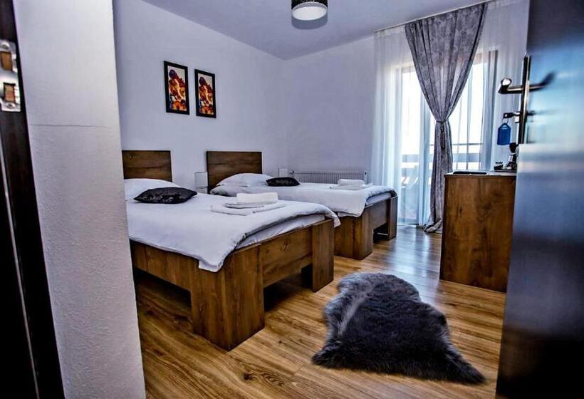 펜션 Mera Hills House