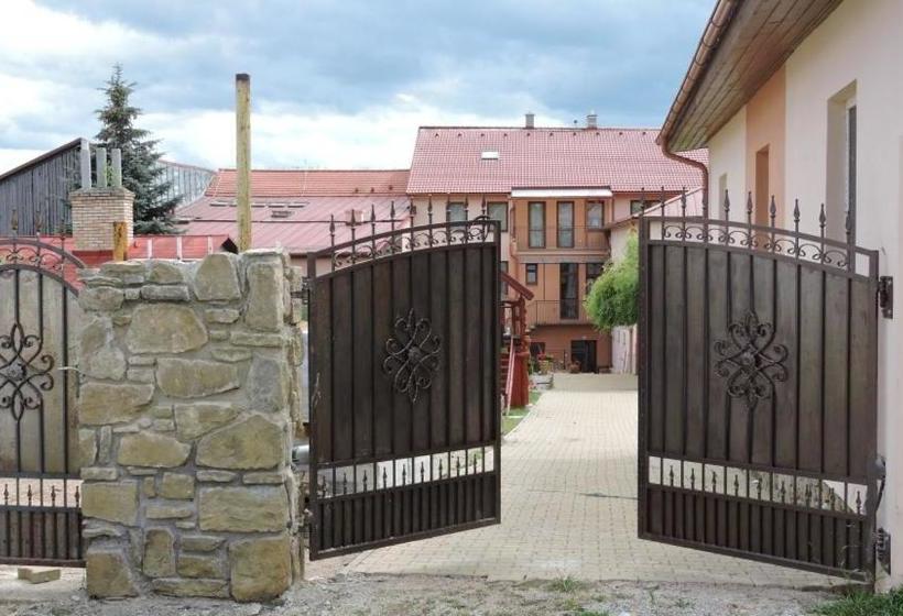 פנסיון Penzión Leibic