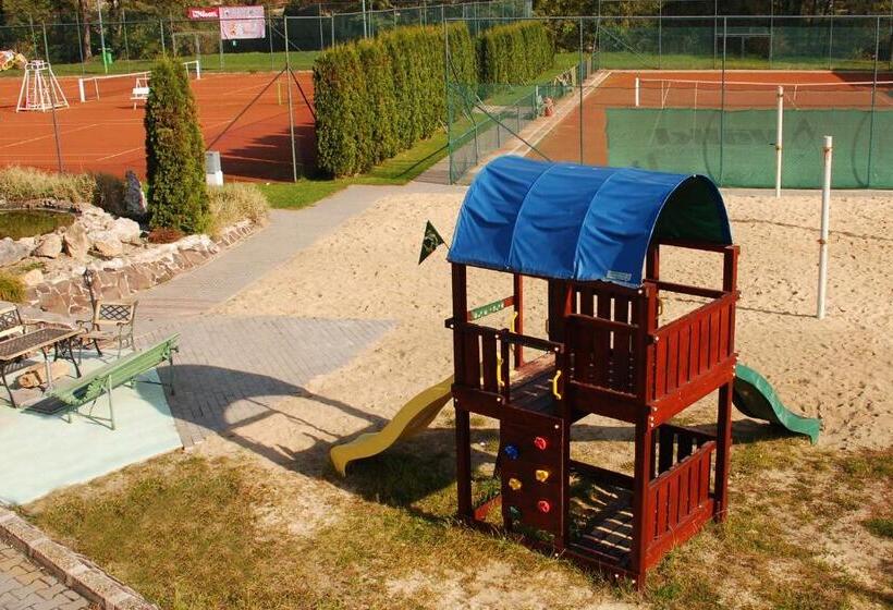 膳宿费 Raketa Residence, Restaurant &