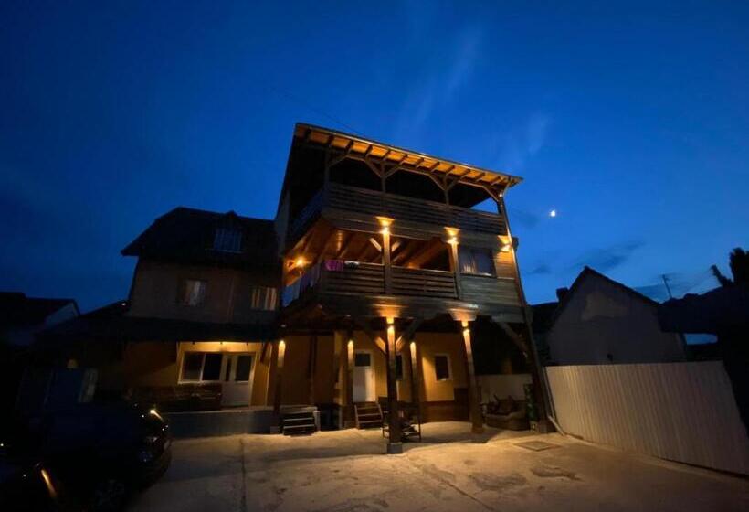 膳宿费 River Star