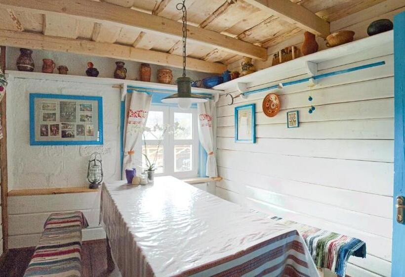 פנסיון Salamandra Village