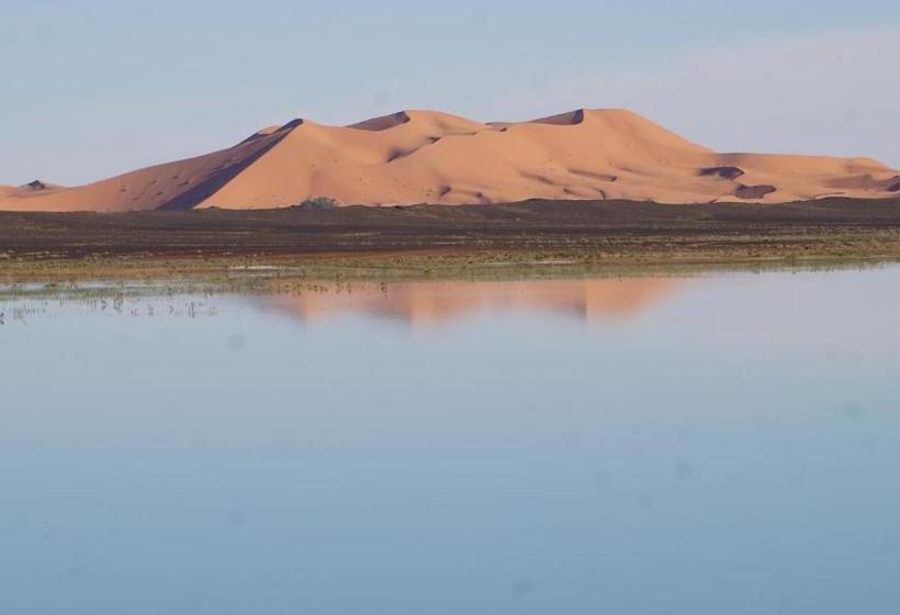 پانسیون Sleeping In A Tent In Merzouga Desert !