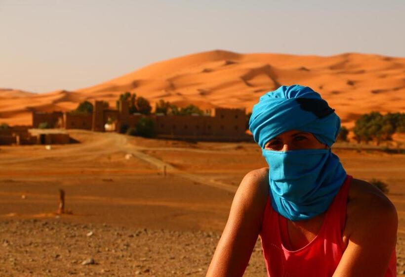 پانسیون Sleeping In A Tent In Merzouga Desert !