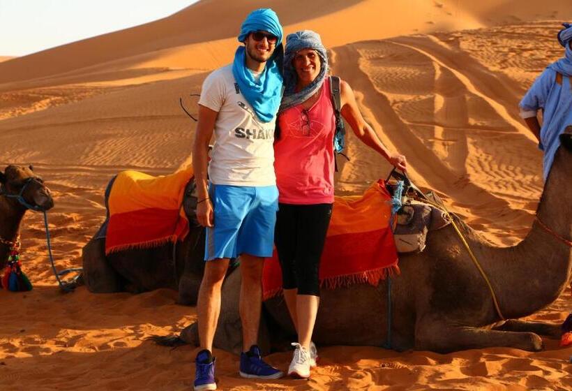 پانسیون Sleeping In A Tent In Merzouga Desert !