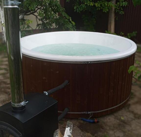 פנסיון Villa Del Grossa будинок з каміном та чаном на дровах