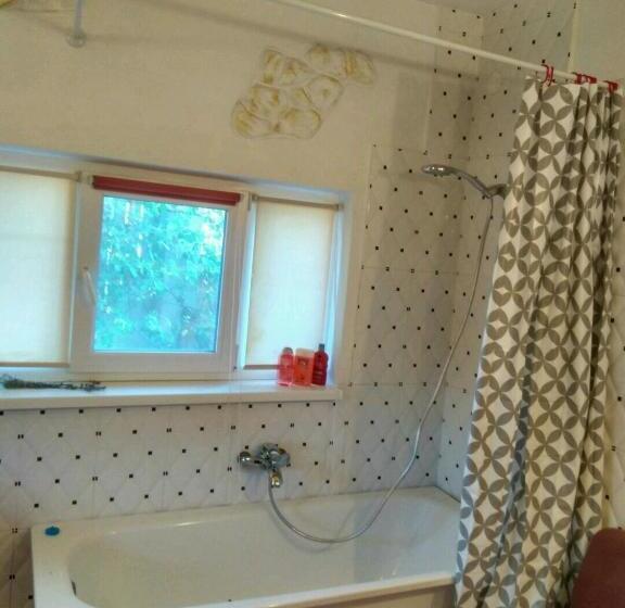 פנסיון Villa Del Grossa будинок з каміном та чаном на дровах