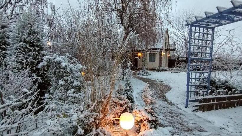 פנסיון Villa Del Grossa будинок з каміном та чаном на дровах