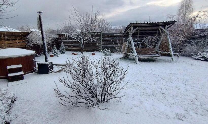 פנסיון Villa Del Grossa будинок з каміном та чаном на дровах