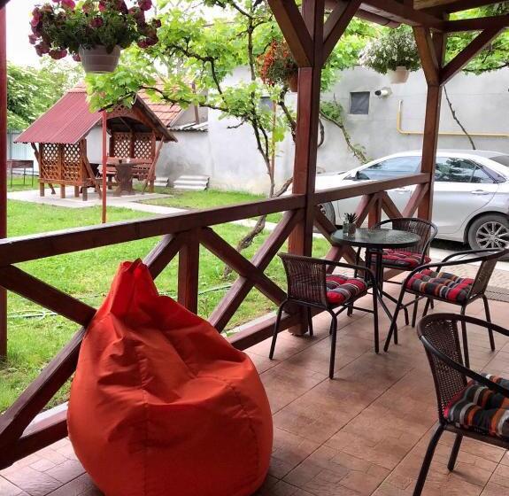 ペンション Villa “eleon”