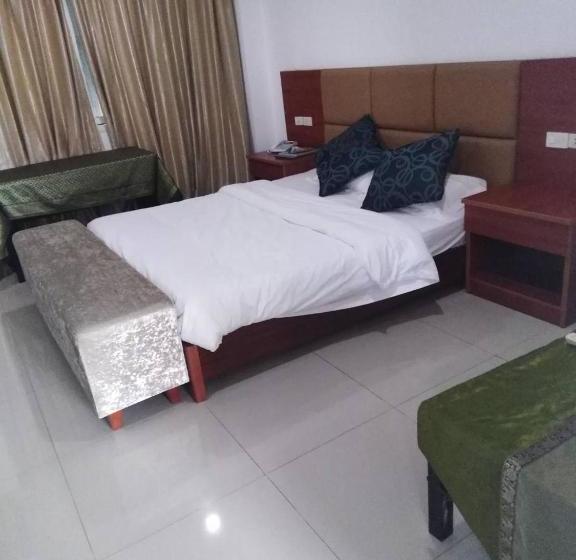 ペンション Z.h.p