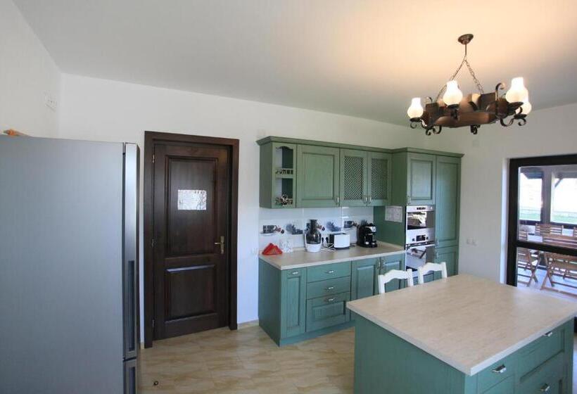 Pensiunea Livada Bunicului