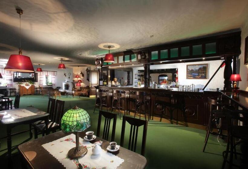 리조트 Iváncsó Birtok   термальні води косино