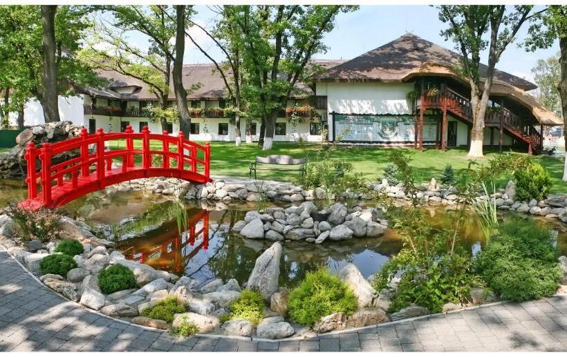 리조트 Iváncsó Birtok   термальні води косино