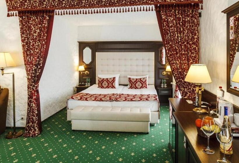 리조트 Iváncsó Birtok   термальні води косино