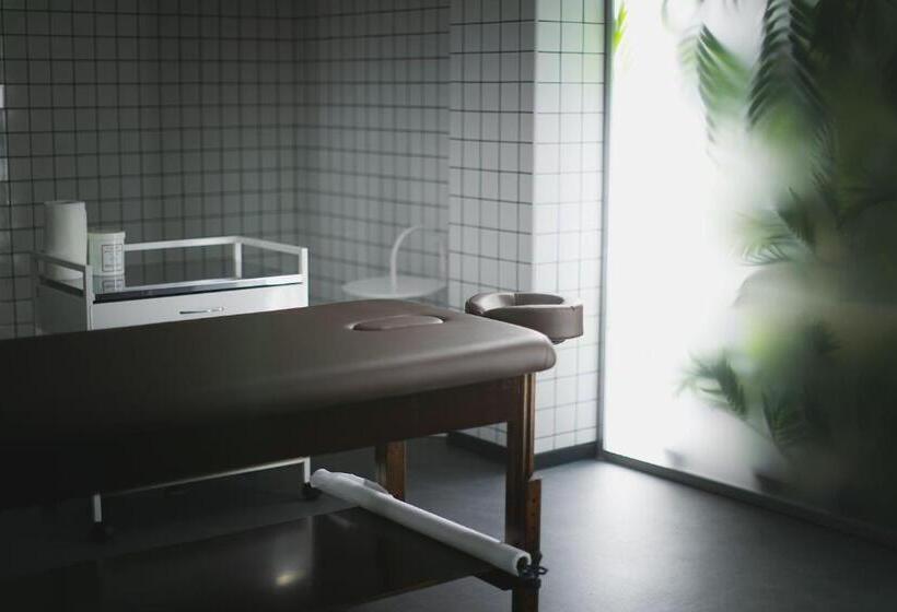 리조트 Iváncsó Birtok   термальні води косино