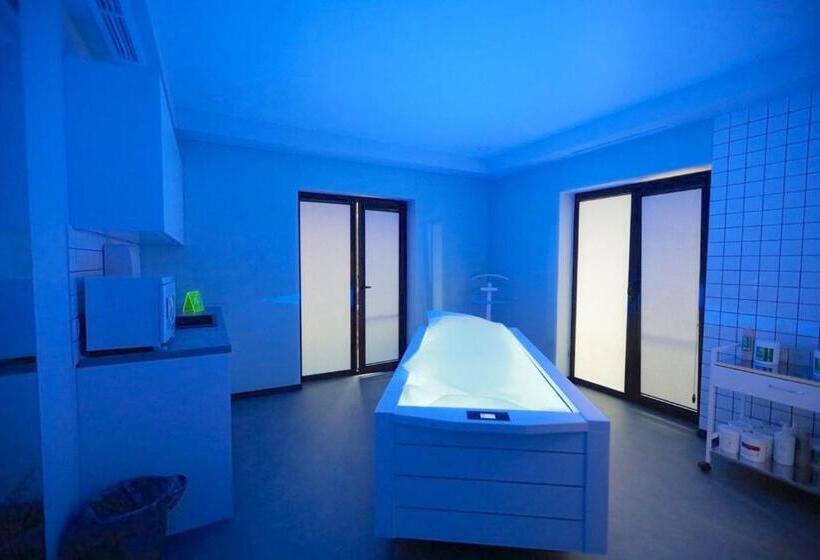 리조트 Iváncsó Birtok   термальні води косино