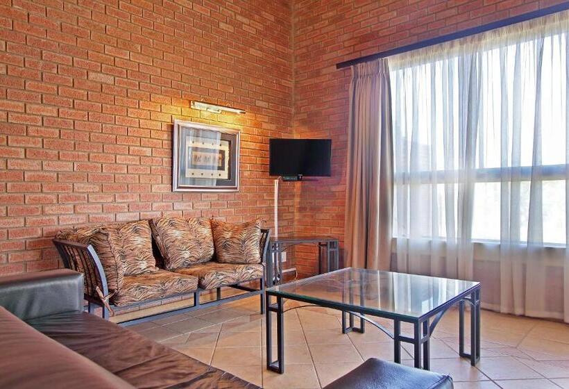 리조트 Monateng Safari Lodge