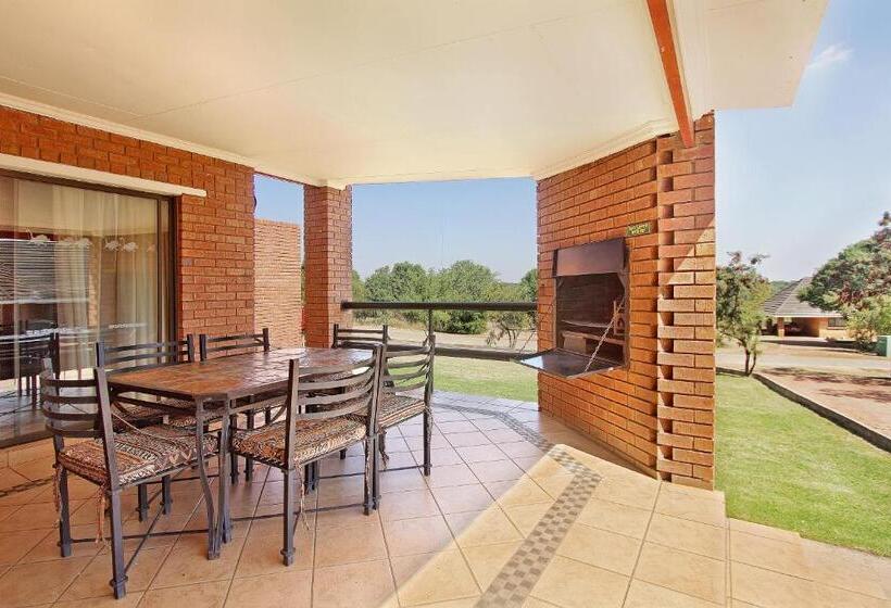 리조트 Monateng Safari Lodge