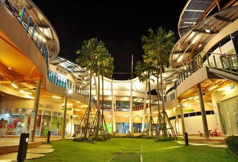 리조트 Tripletreesvillage