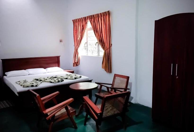 Surrey Bird Sanctuary & Holiday Resort