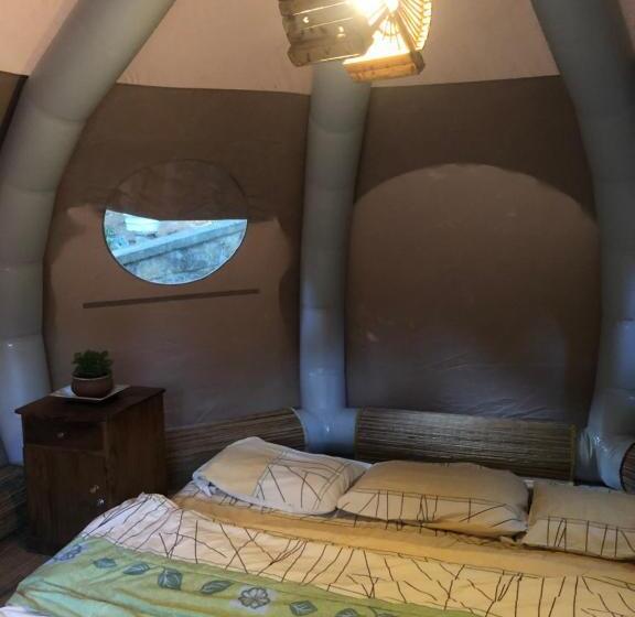 Surrey Bird Sanctuary & Holiday Resort