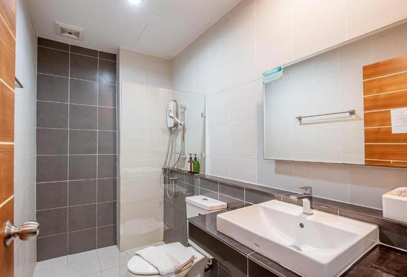 The Living Hotel Samutprakan