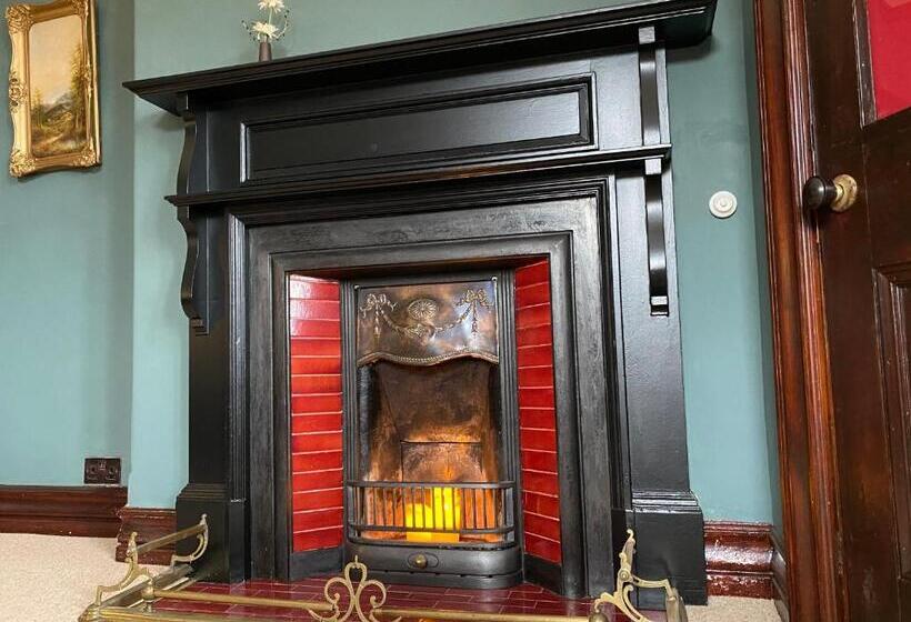 The Old Vicarage Ni B&b