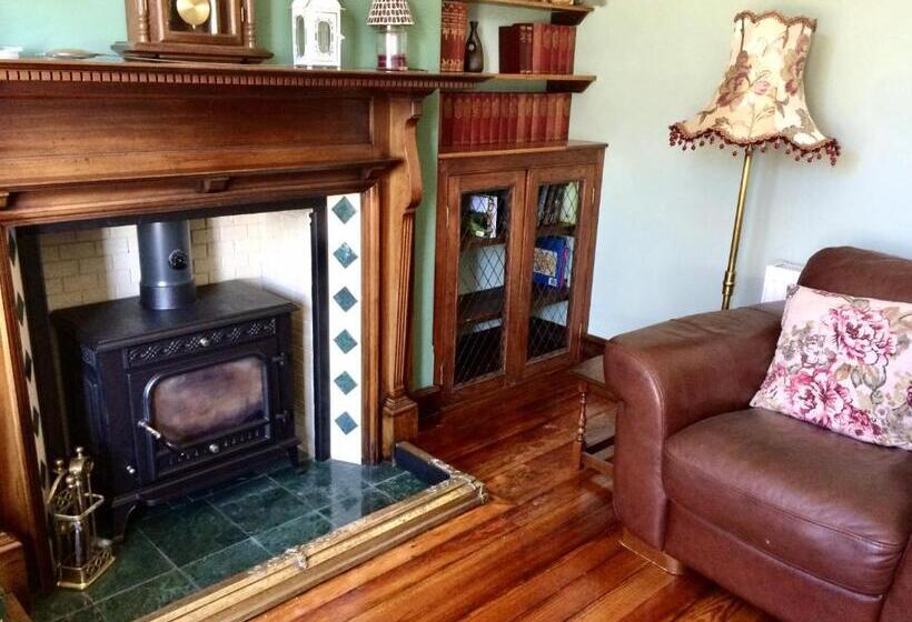 The Old Vicarage Ni B&b