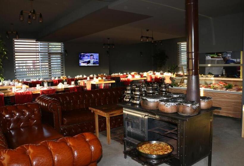 Zeyti̇ndali Yayla Otel