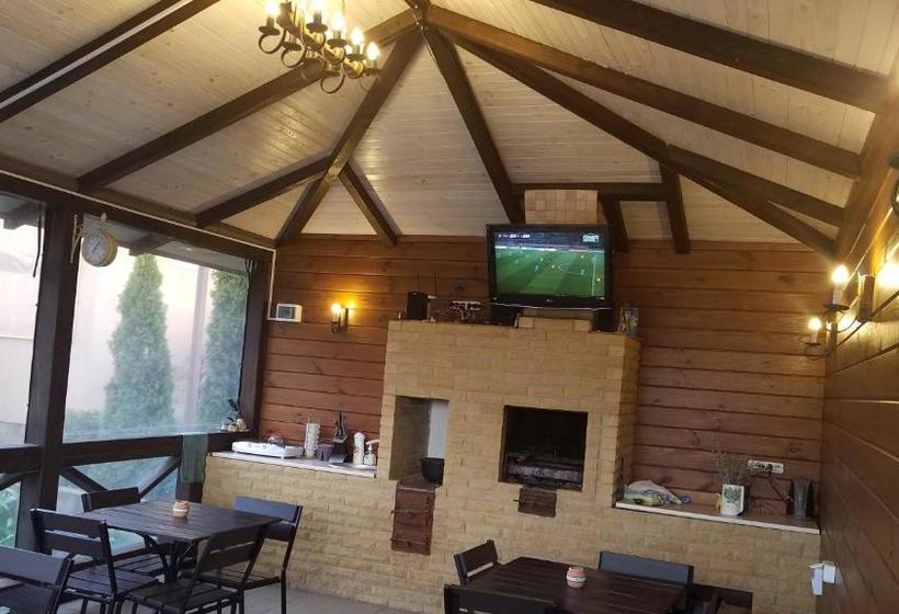 Auberge Hôtelière удачное место