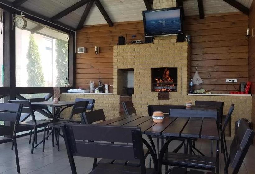 Auberge Hôtelière удачное место