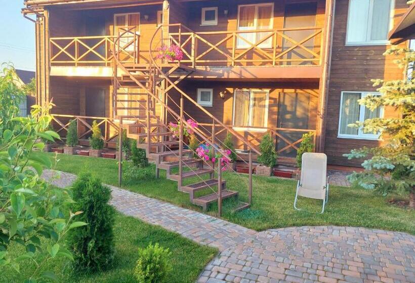 Auberge Hôtelière удачное место